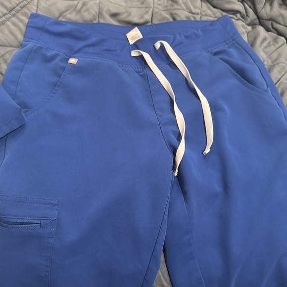 Figs winning Blue Scrub Set small Catarina and small petite Zamora. - Picture 2 of 4